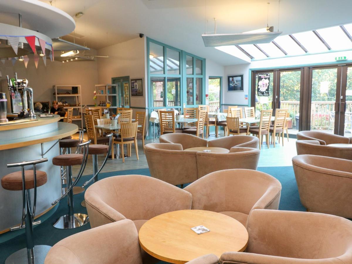 Villa Surfers Retreat Falmouth Esterno foto